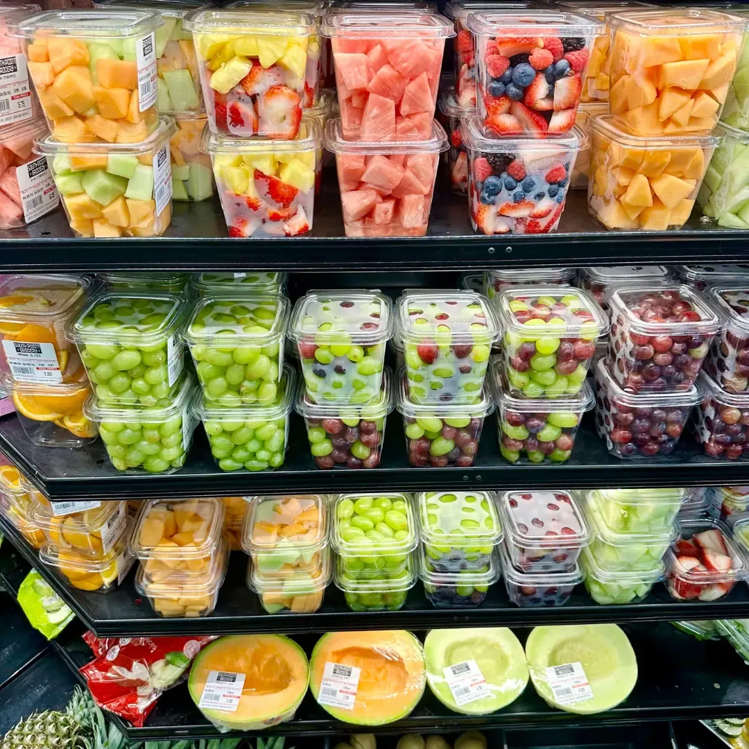 Shelf of fruit at South Point Grocery.